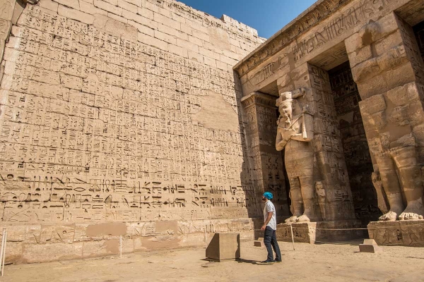 Private Guided Tour to Luxor Temple from Luxor