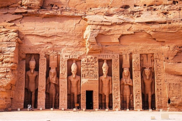 Private Tour Abu Simbel by Minibus from Aswan